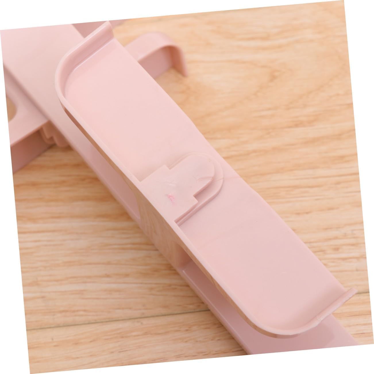 Wall Mounted Slippers Organizer 5Pcs PP Flexible Pink Hanging Rack