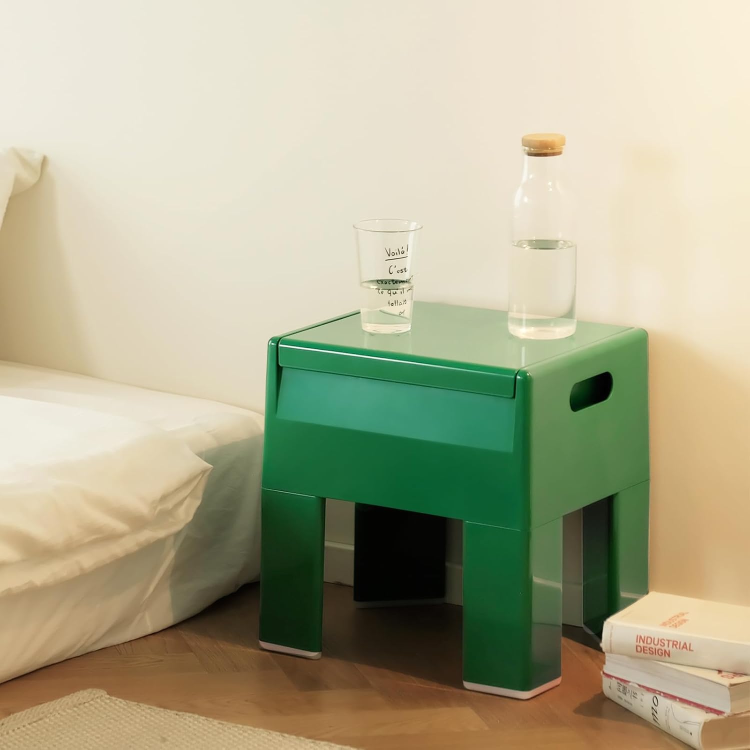 Nightstand Bedside with Storage Space, Multifunctional Colorful Plastic End Table Small Side Table for Bedroom, Dorm and Small Spaces, Easy Assembly(14.7" D x 11.8" W x 15.8" H, Green)