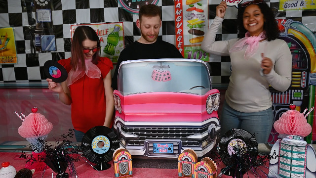 Bubble Artist 220 ポッパー 24cm 未使用 ビッグゲーム Amazon.com: Beistle Inflatable Boom Box Cooler, 16