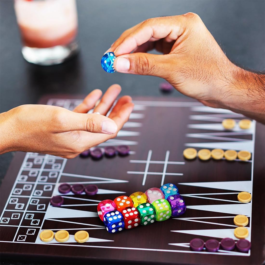 Juego de 10 cubos de colores, 6 lados, transparentes, 16 mm, dados estándar, multicolor, para Juegos de Dados, Juegos de Mesa, Enseñanza de Matemática, Regalos