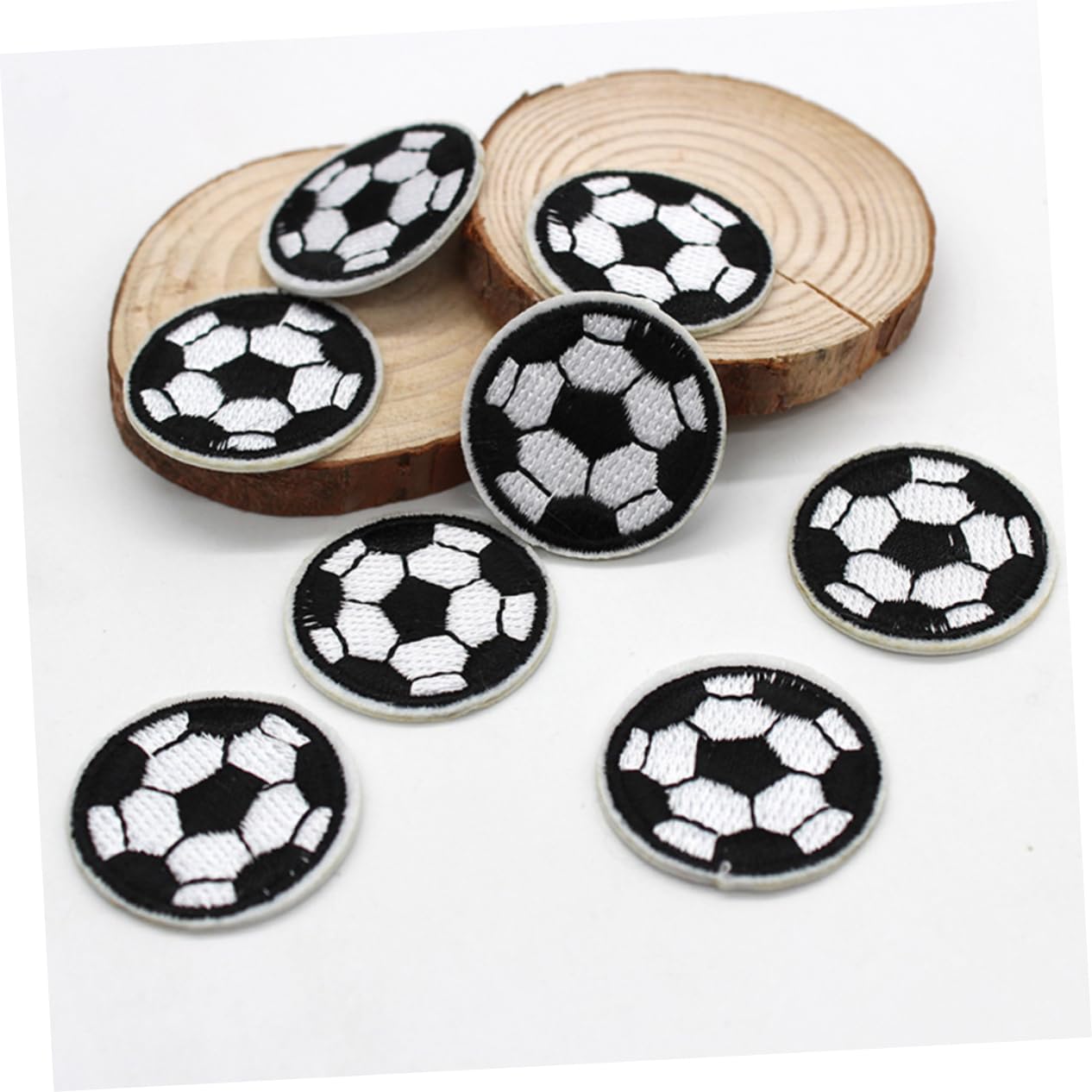 NUOBESTY Toppe Da Cucire A Forma Di Pallone Da Calcio Set Di 10 Toppe Ricamate Per Jeans Giacche Borse E Artigianato