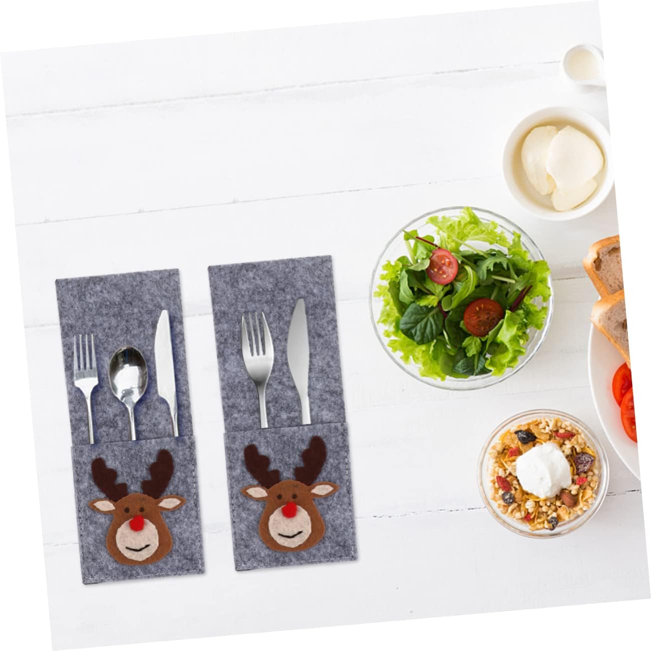 4pcs Christmas Adorable Tableware Cover Festive Square Fork and Knife Holders for Holiday Dining Keep Cutlery Clean and Decorated for Xmas Table Decor