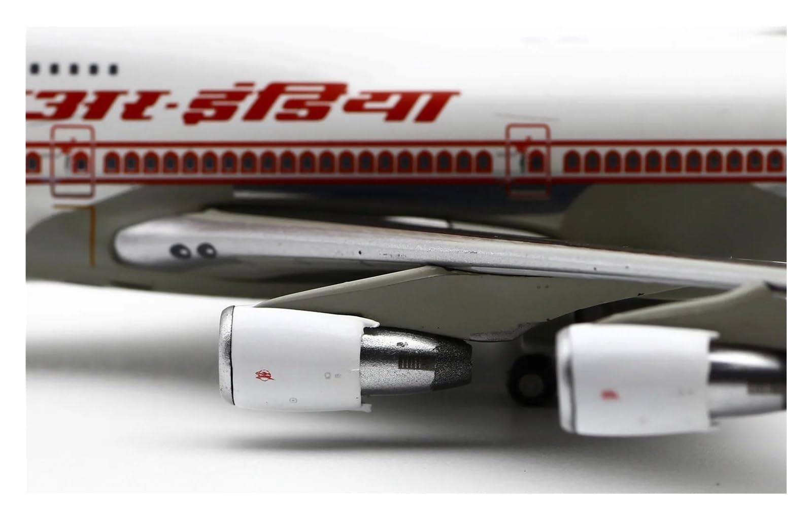 CLMJHG Modelo Irplane Avión de Juguete Modelo XX40033 alas 1:400 Air India Pulido Boeing B747-400 Modelo de avión Fundido a presión VT-ESO con Soporte
