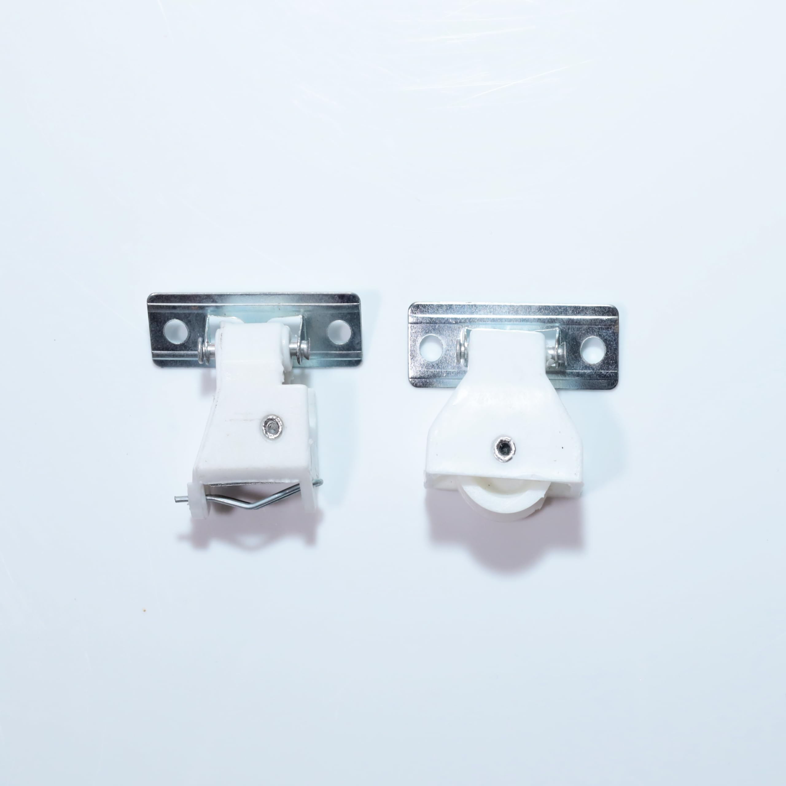 Plastic, Aluminium Chic Blind Control Unit Includes 2 Pulleys and Locking Unit with Screws & Wallplugs, White, Standard — Amazon image 5