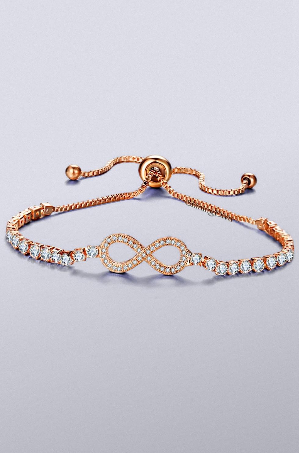 Latest Stylish Austrian Crystal Rose Gold Charm Bracelet for Women (rrsd10794b)
