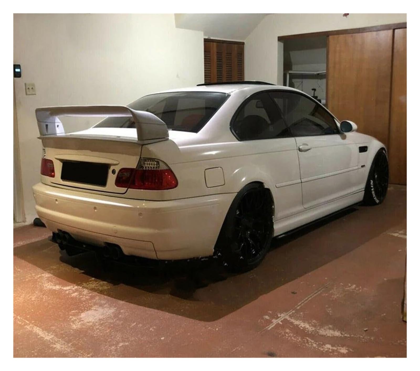 KITAMO カーボンリアスポイラー ウイング　汎用　e46 M3 BMW KITAMO カーボンリアスポイラー ウイング 汎用 e46 M3 BMW