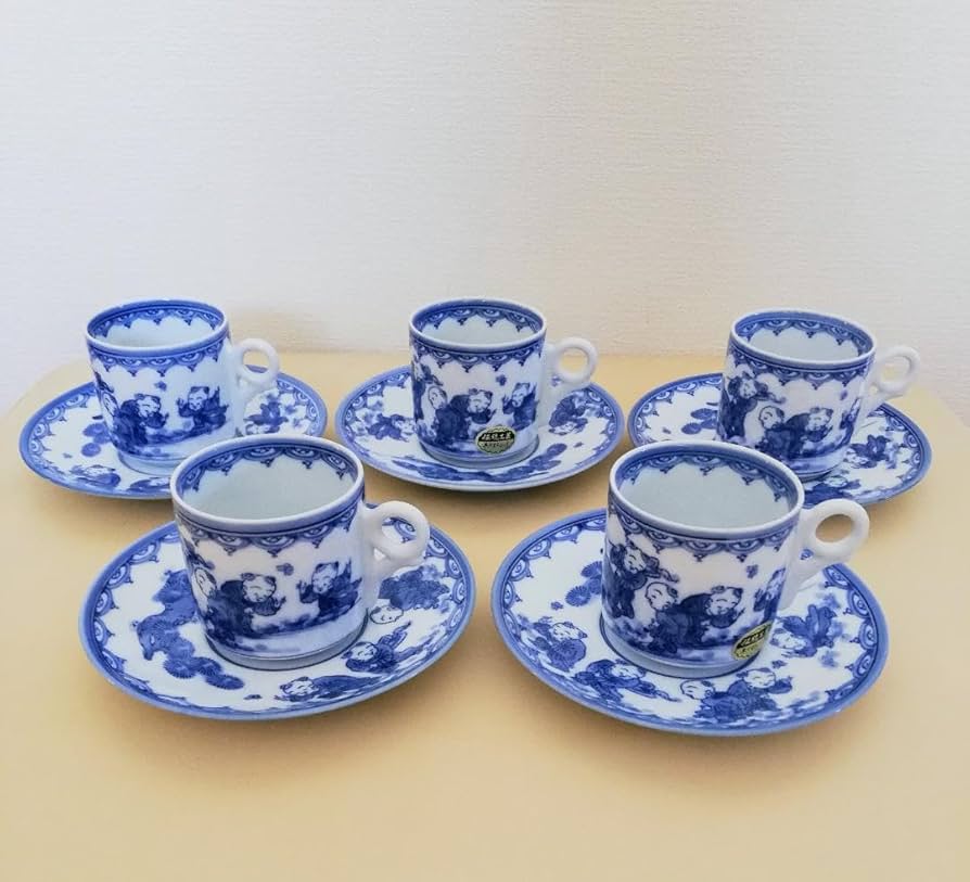 平戸松山のコーヒーカップと 大皿 楽天市場】【ふるさと納税】【三川内焼】平戸松山窯 創作唐子