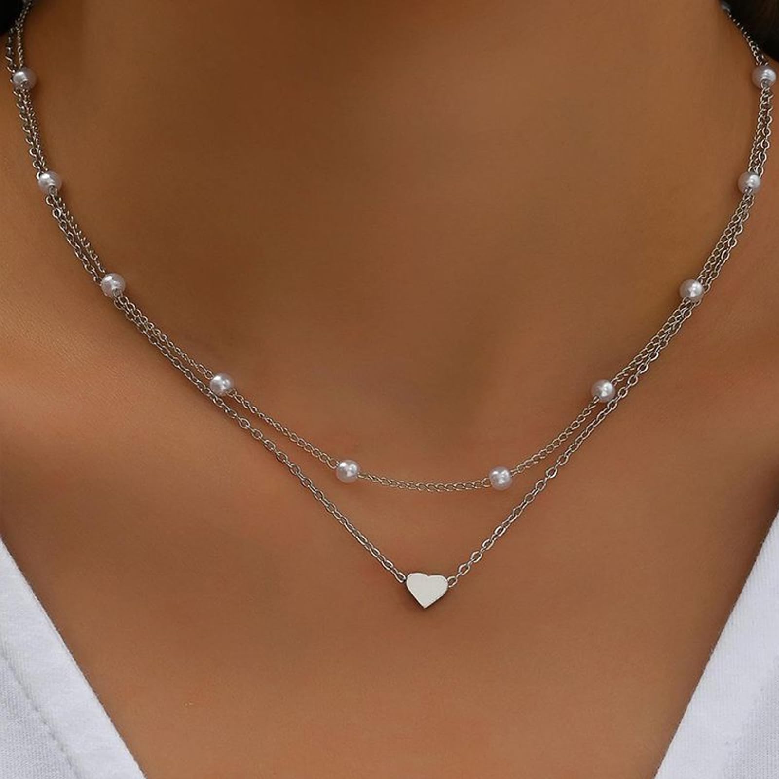 Silver Plated Double Layer Necklace, Pearl and Heart Pendant, Dainty Adjustable Chain for Women Daily Wear