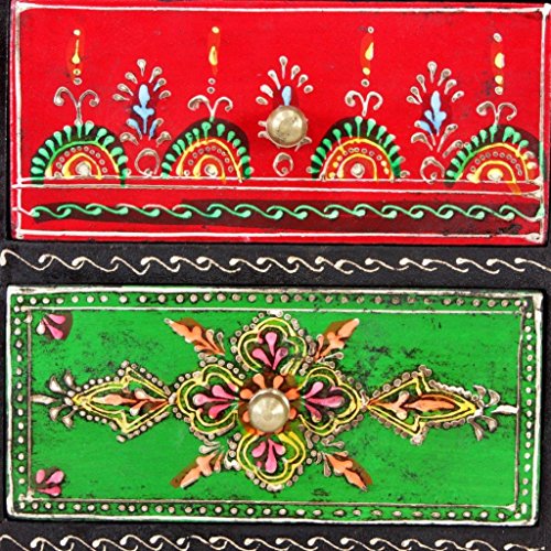 Image of Traditional Handpainted 3 Drawer Chest. 6x3x6 Inch