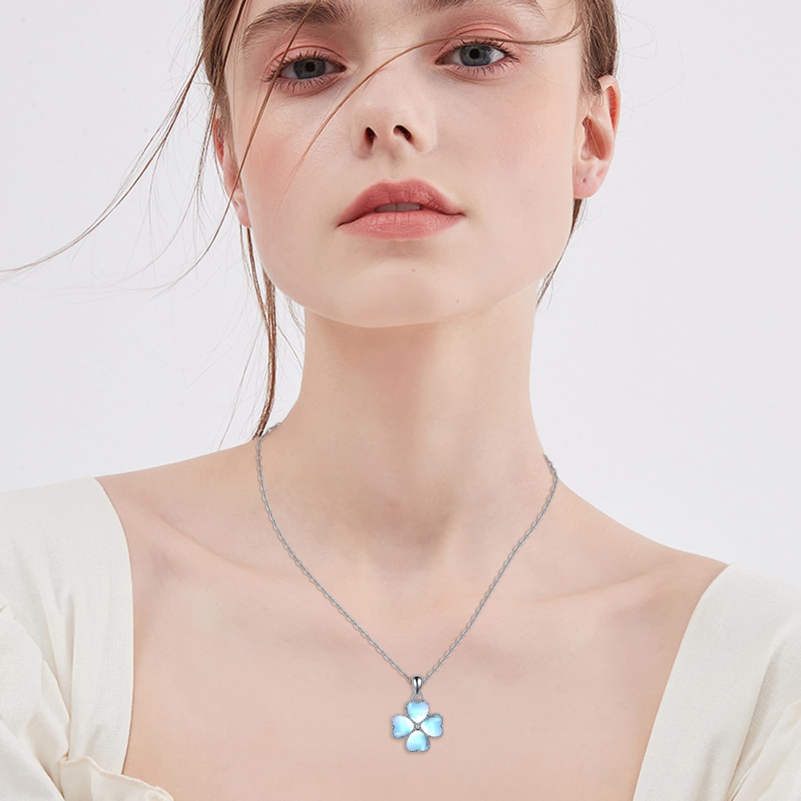 JERWLI Kleeblatt Kette Silber 925 Mondstein Glücksbringer Vierblättriges Kleeblatt Anhänger Halskette Glücksklee Schmuck Geburtstag Geschenke für Damen Mädchen Mutter St. Patrick's Day