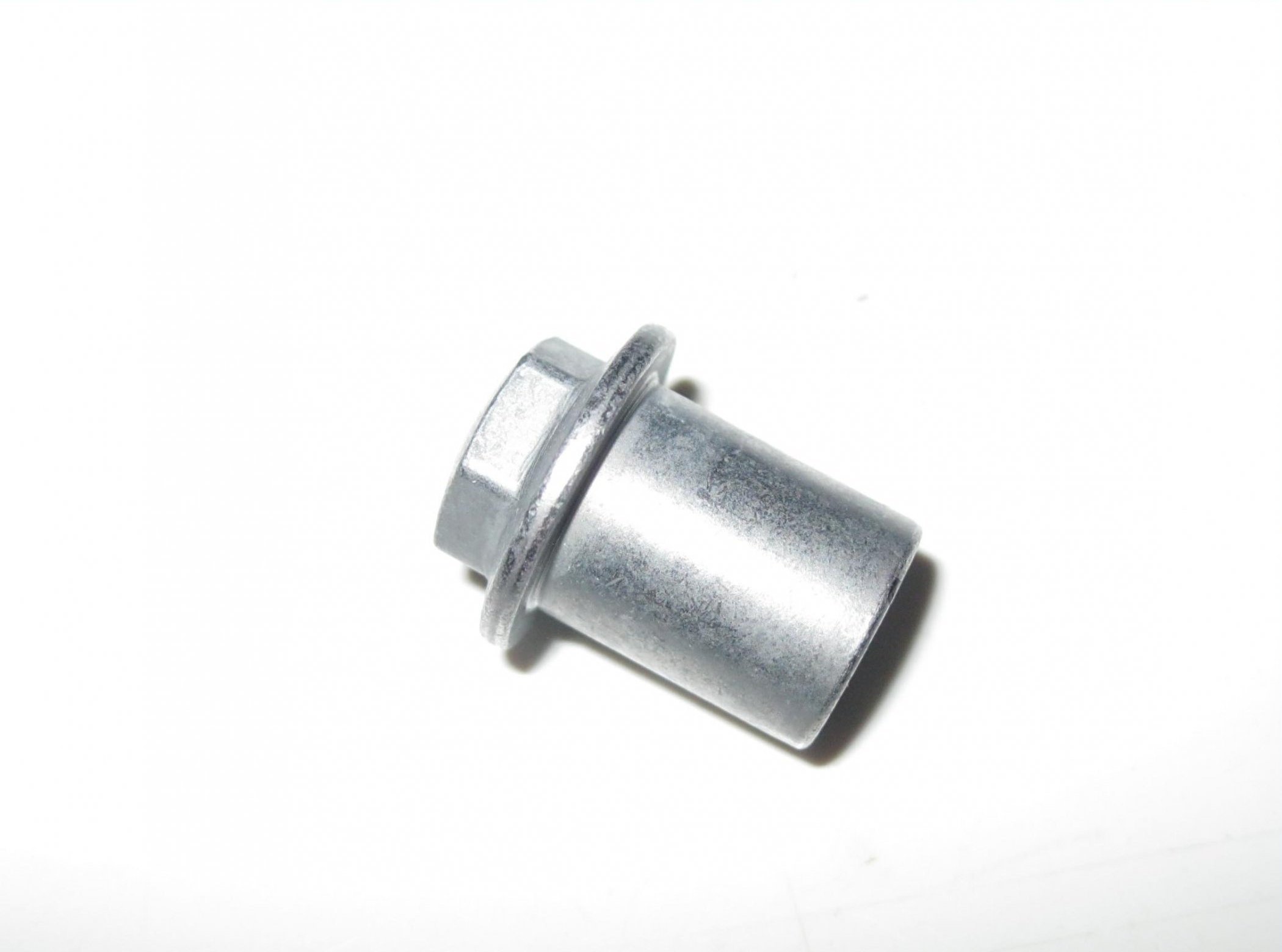 BMW 10 mm Hex Flange Head Cap Nut M7 x 1.00 mm 7568834 11127568834 