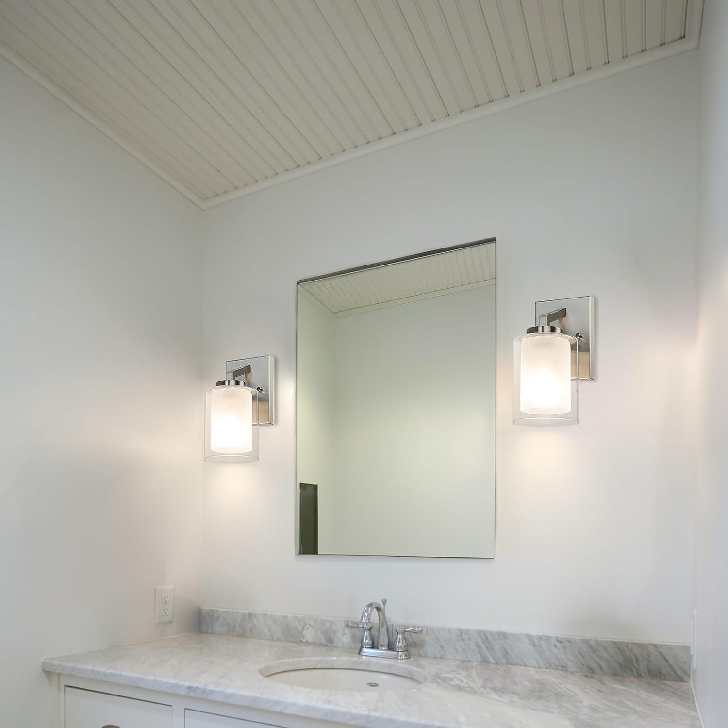 XiNBEi Lighting Brushed Nickel Wall Sconce, Bathroom Sconces Wall Lighting Modern 1 Light Indoor Dual Glass Wall Sconce Light for Vanity & Hallway XB-W1294-1-BN