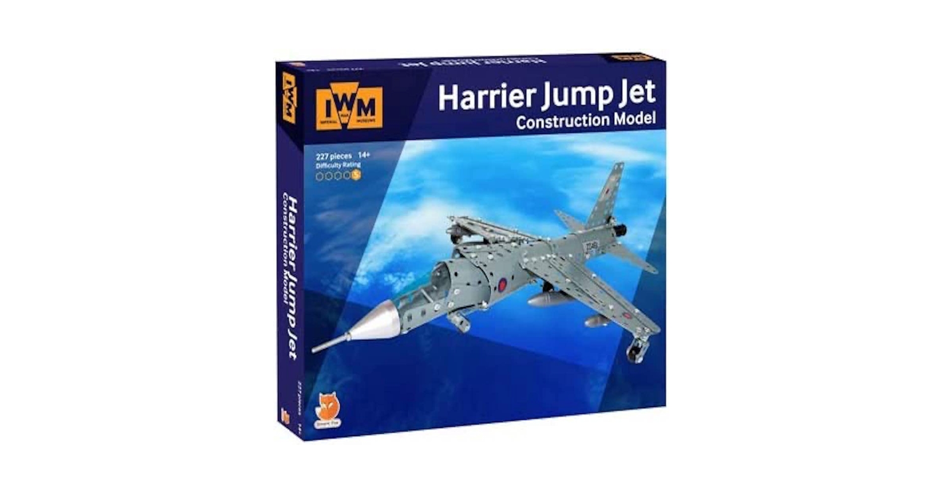 Amazon.com: Guoml Harrier FOX065.UK.CS Imperial War Museums