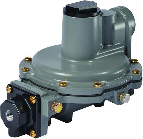 R632A-BCF Integral Two Stage Propane Regulator – LP Gas Pressure Control for Tank, 9"-13" WC, 1/4" x 1/2" NPT, 850,000 BTU, Residential Regulators