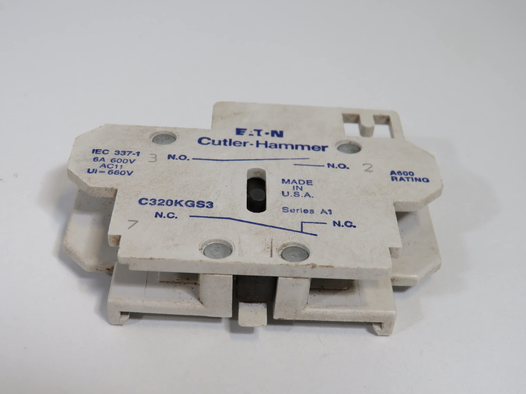 Cutler-Hammer Freedom Auxiliary Contact, 600 VAC, 10 A, 2