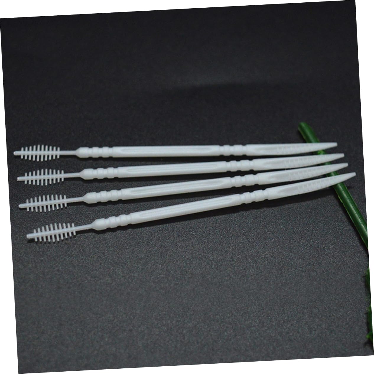 Palillos Dentales de Doble Cabeza 1060 Piezas para Limpieza Interdental Desechables de PP Diseño Cónico y Cepillo de Púas para Cuidado Bucal Diario
