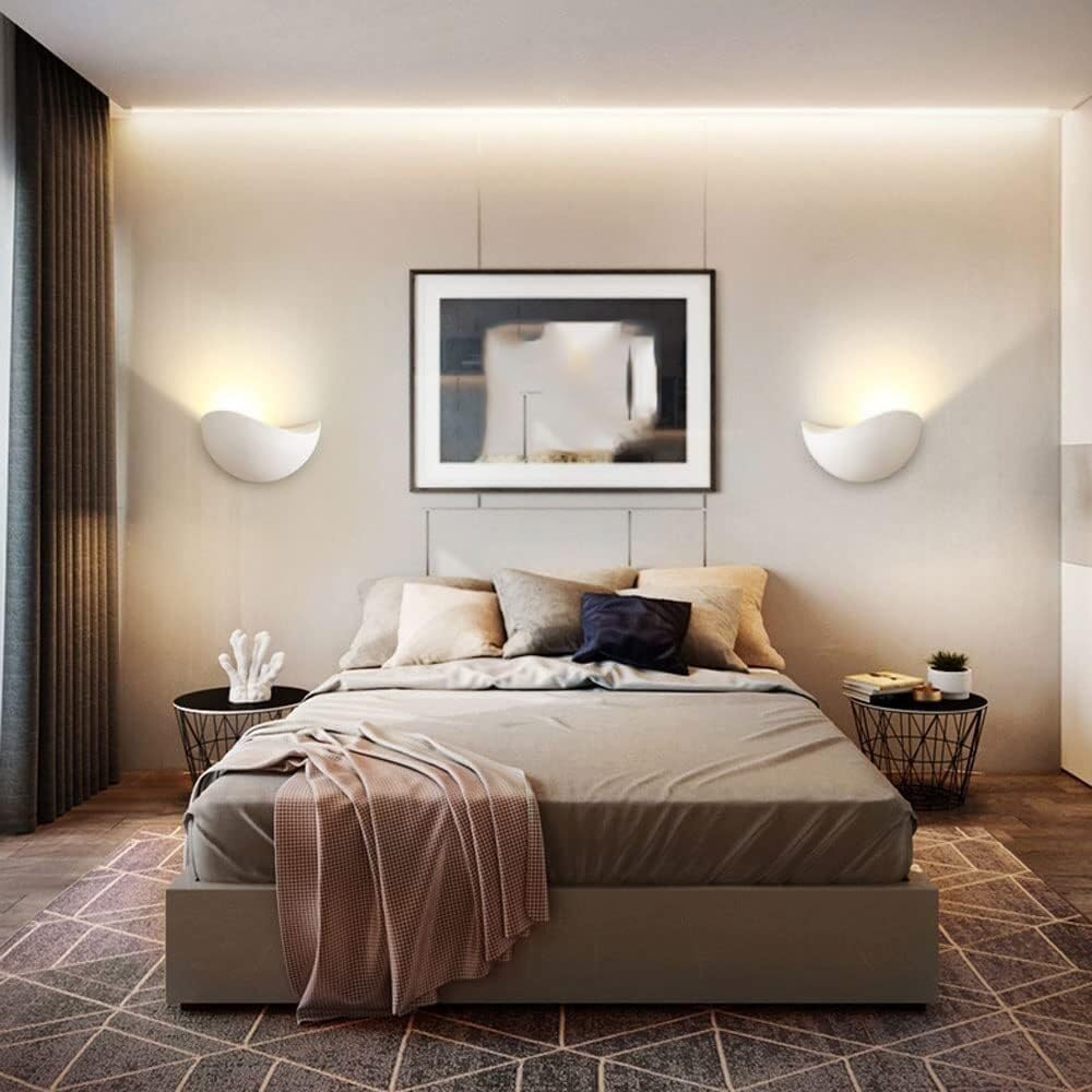Nowoczesna i minimalistyczna lampa ścienna LED w kształcie półksiężyca, światło w górę i w dół, ciepła biel 3000 K, do sypialni, salonu, korytarza, czarno-białe aluminium (białe)