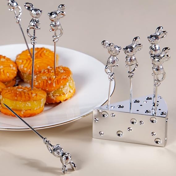 WAYUTO 8 Pcs Mouse Shaped Cocktail Picks with Cheese Holder Stainless Steel Martini Picks Reusable Toothpicks Fruit Picks for Olives Appetizers Sandwich Fruit Hyaline Stone