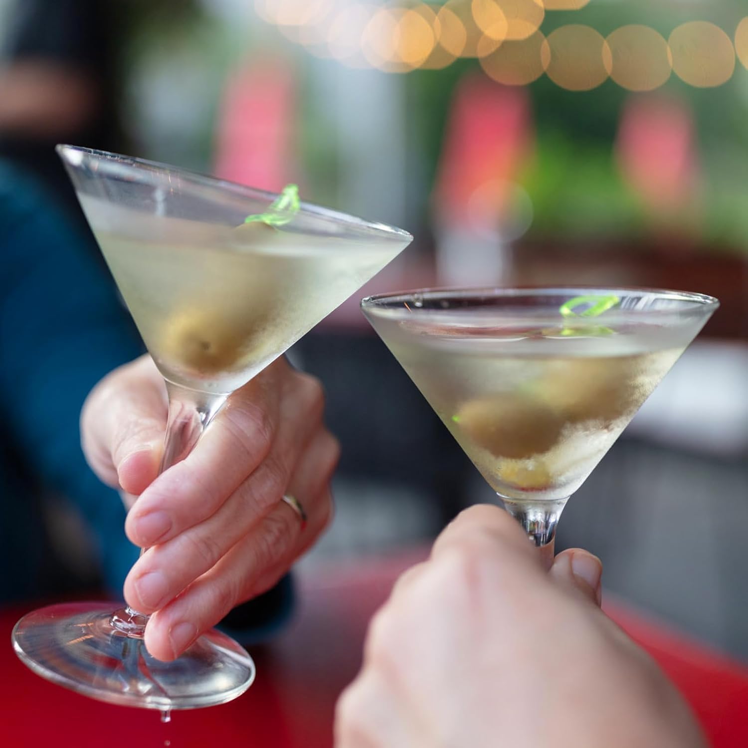 PARACITY Martini - Set di 4 bicchieri da cocktail soffiati a mano, 230 ml