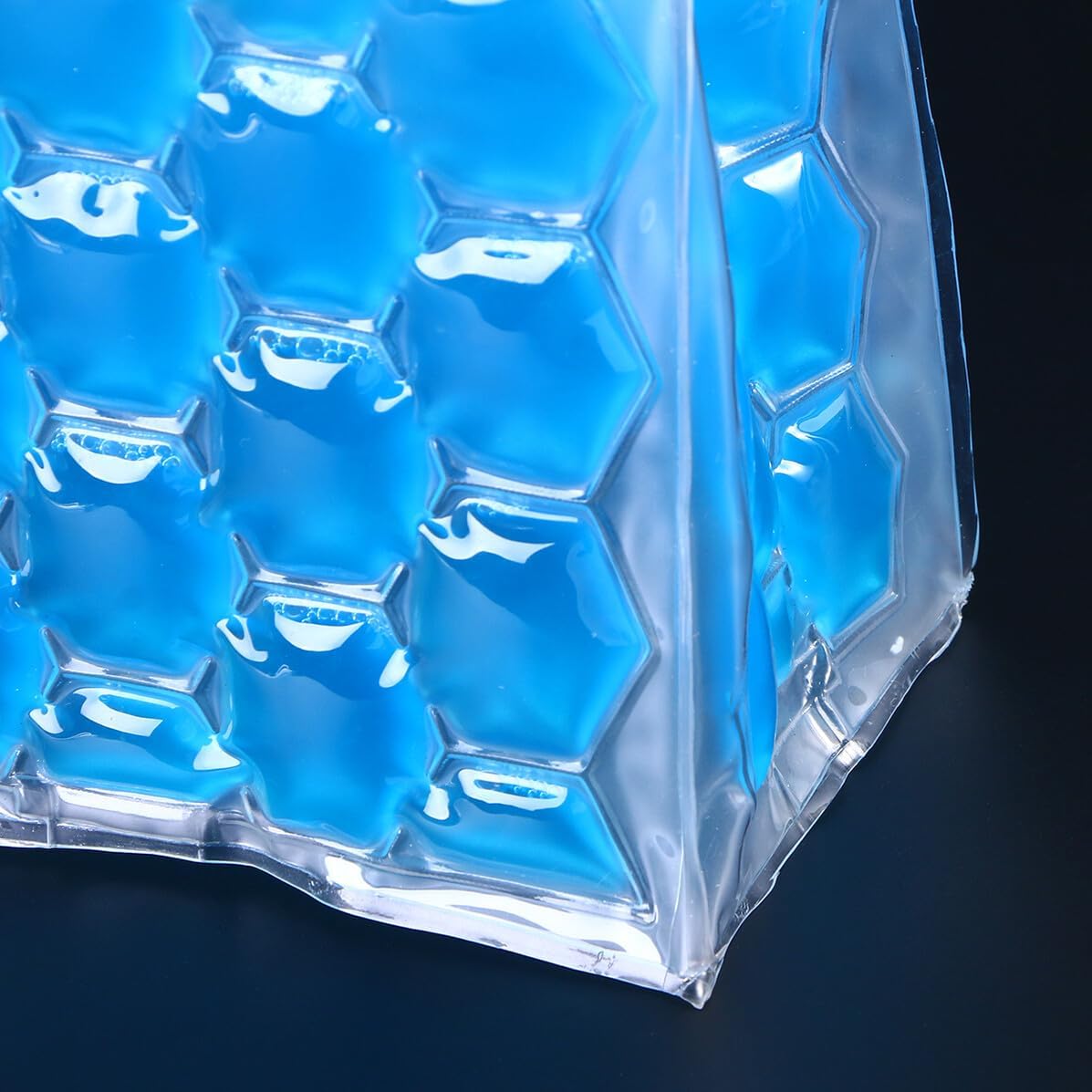 Wine Bottle Chill Cooler 2 Bottles 750ml PVC Blue Reusable