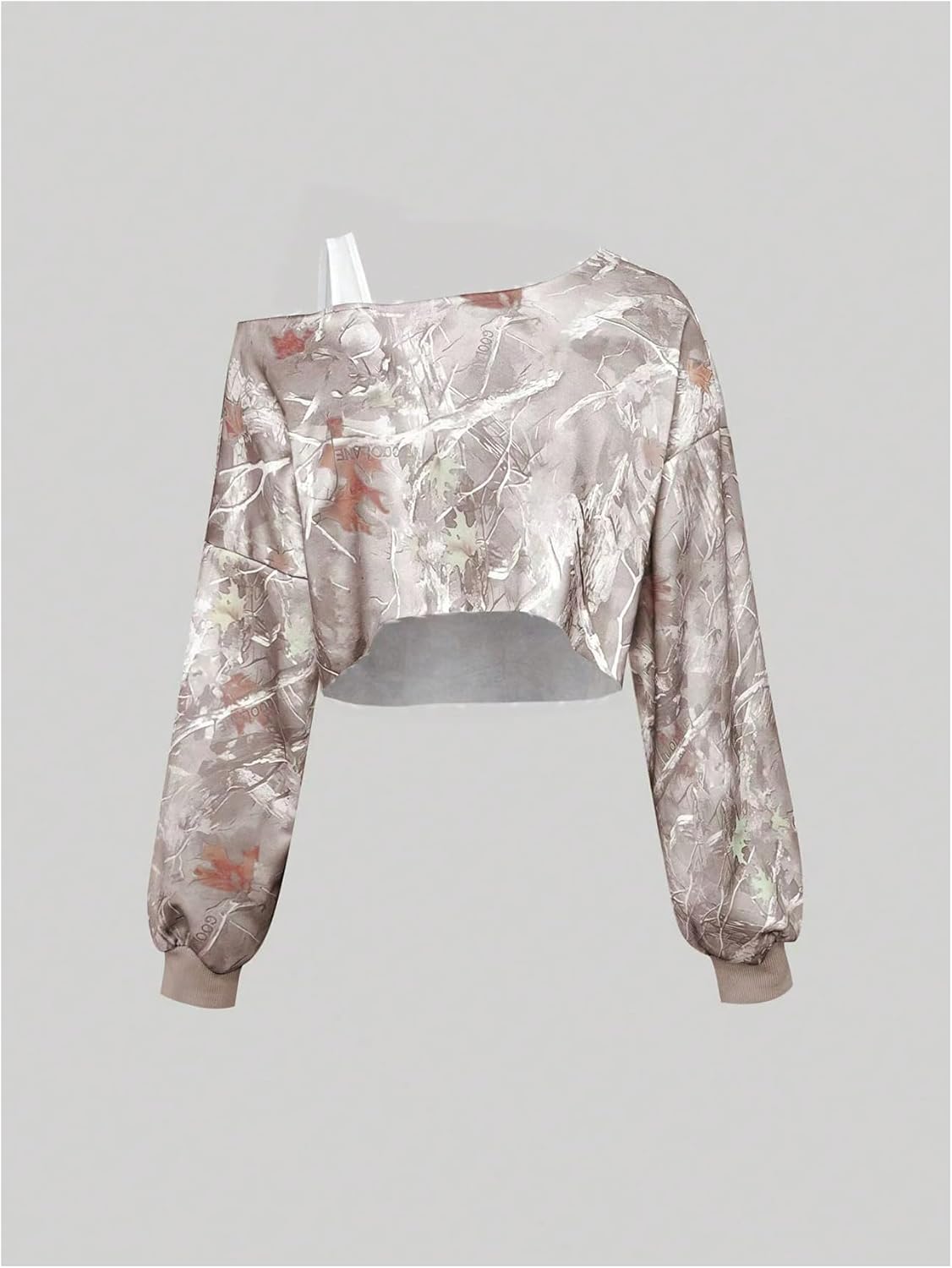 WDIRARA Women's Camo Cold Shoulder Sweatshirt Asymmetrical Neck Long Sleeve Pullover Crop Tops Streetwear - Image 6