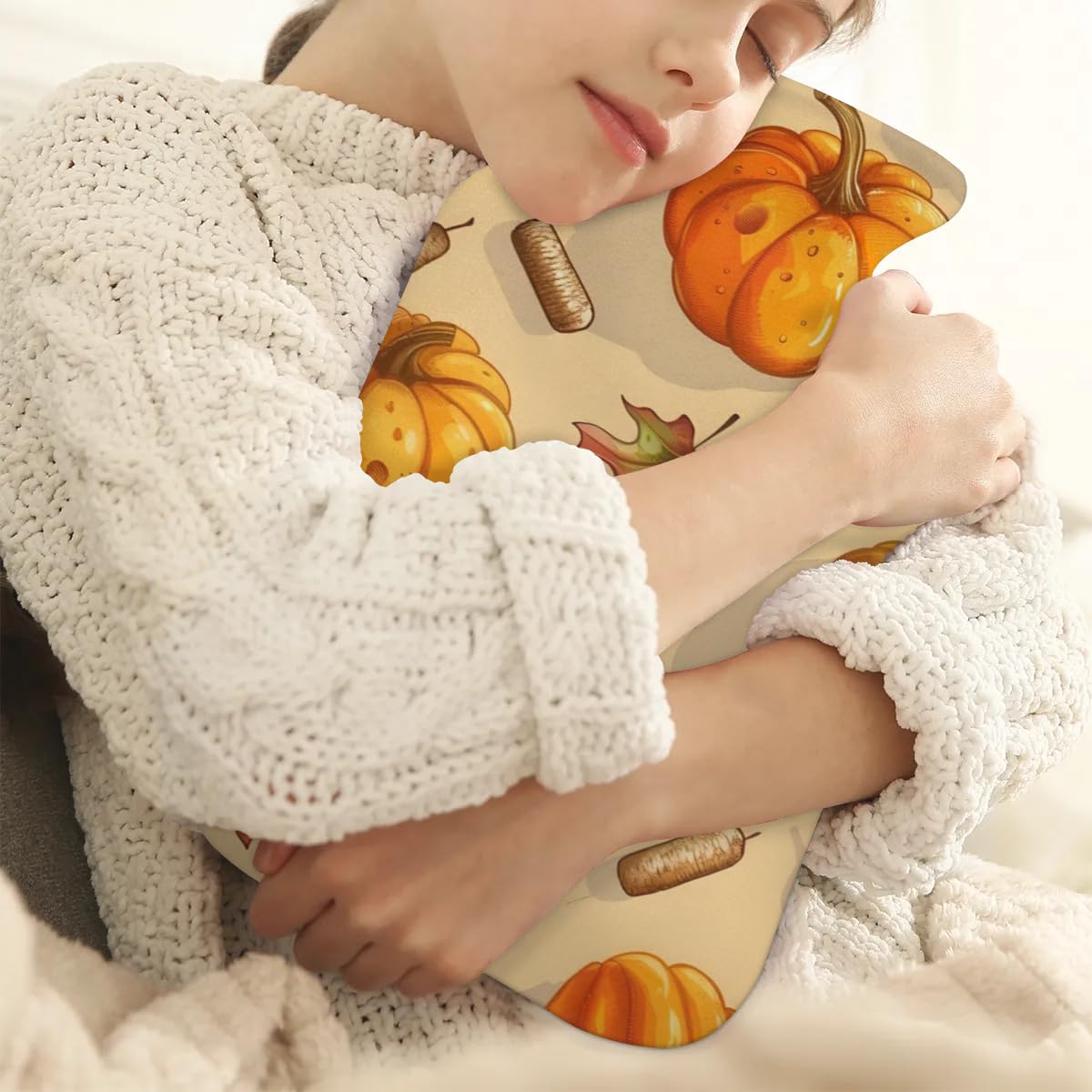 Hot Water Bottle with Soft Cover,2L Thanksgiving Pumpkins Hot Water Bag for Hot and Cold Compress, Hand Feet Warmer, Retro Pumpkin Rubber Hot or Cold Water Bottle Halloween Christmas Decorations