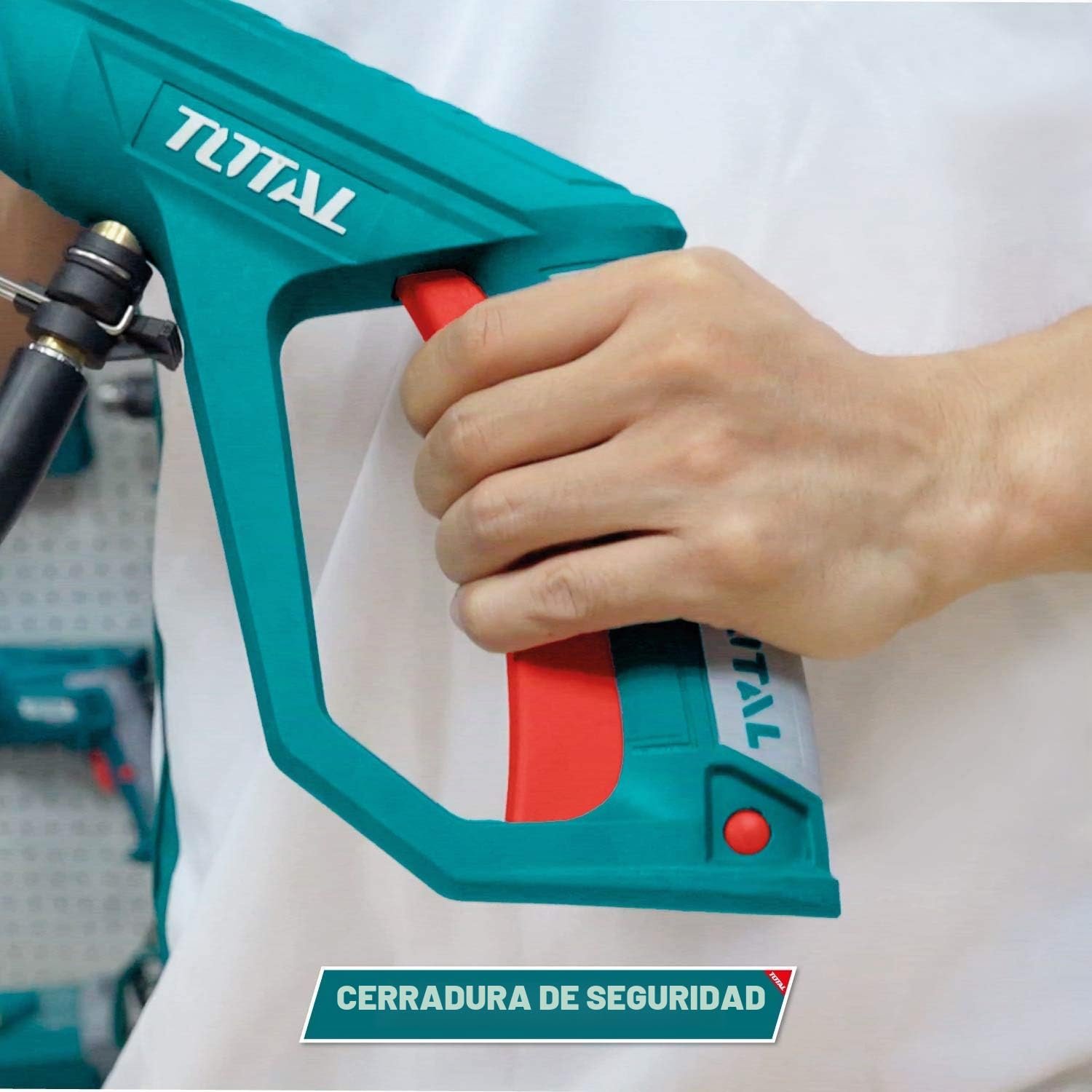 Total - Hidrolimpiadora de Agua a Presión con Cable - Potencia: 1800 W - Presión máxima 150 Bar - Manguera de 5 Metros, Pistola Rociadora y Botella de Detergente - para Hogar, Jardín y Coche