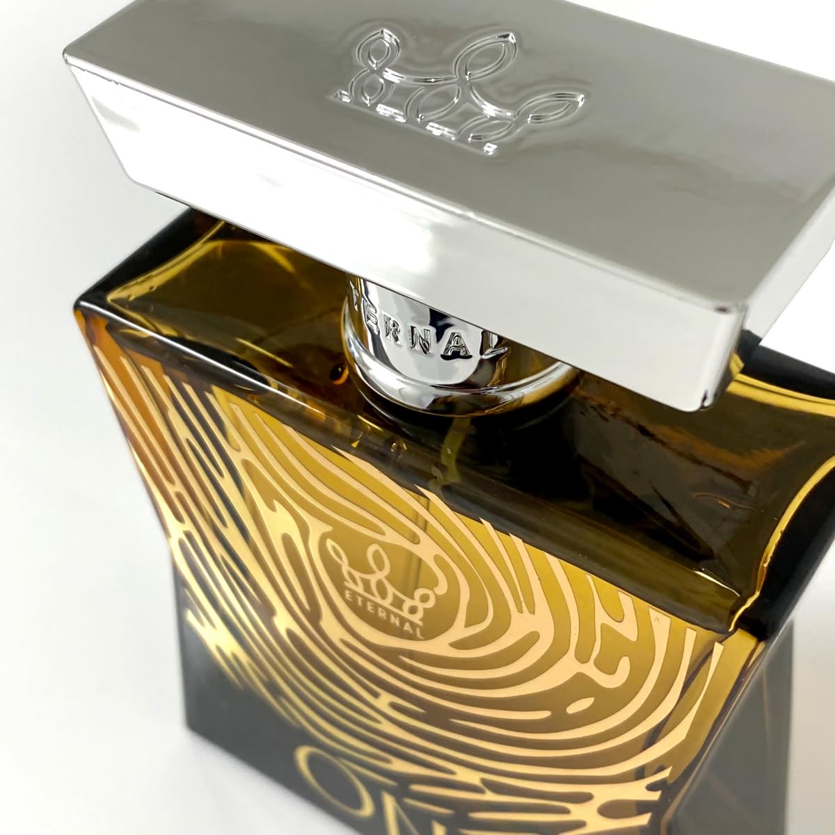 Eternal One - Inspired by Iconic Woody Sandalwood Perfume - 3.4 oz (100ml) - EDP - Long-lasting - Clean Ingredients - Unisex Perfume for Men & Women - 2000 sprays per bottle - Image 6