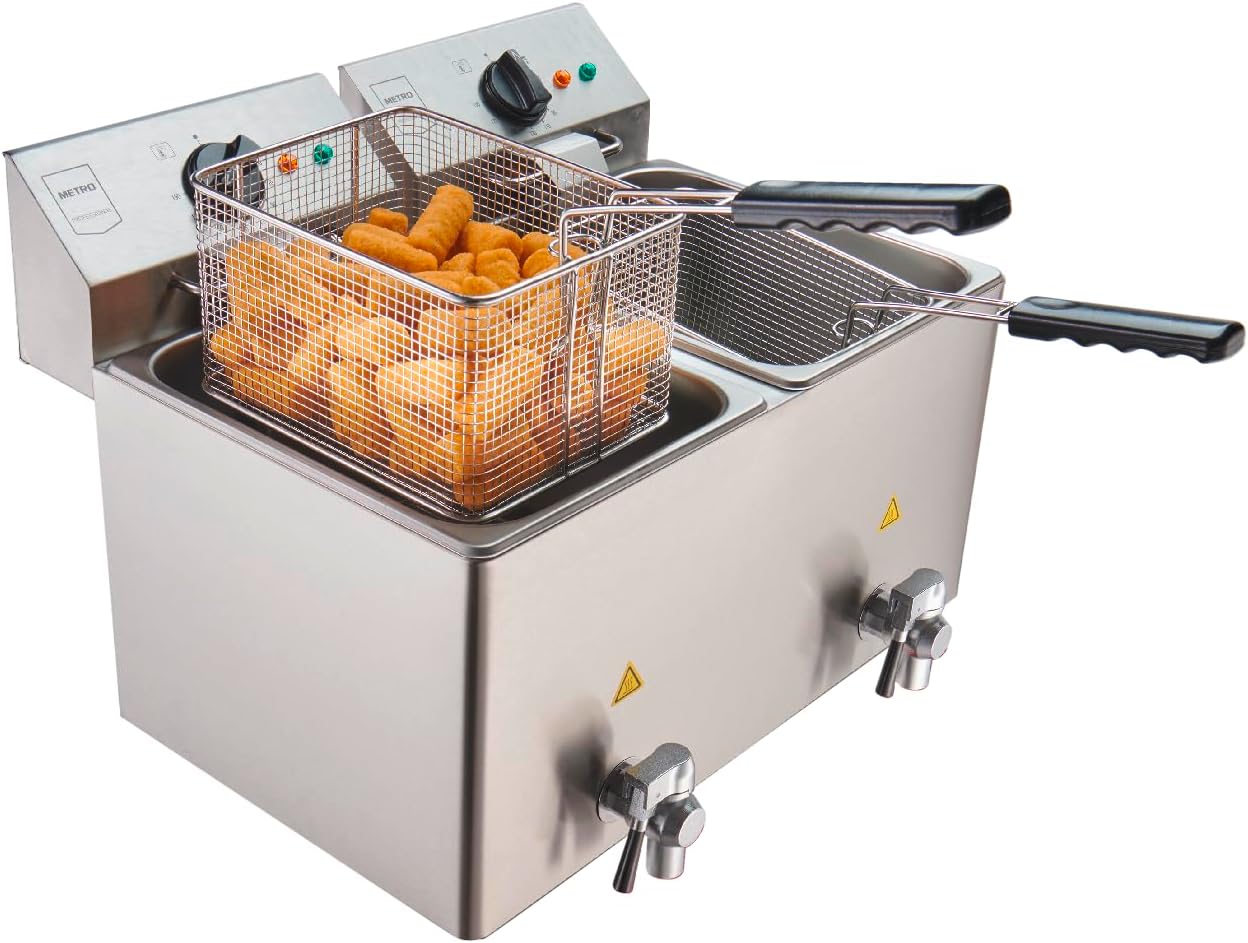 METRO Professional GDF3028 Deep Fryer with food
