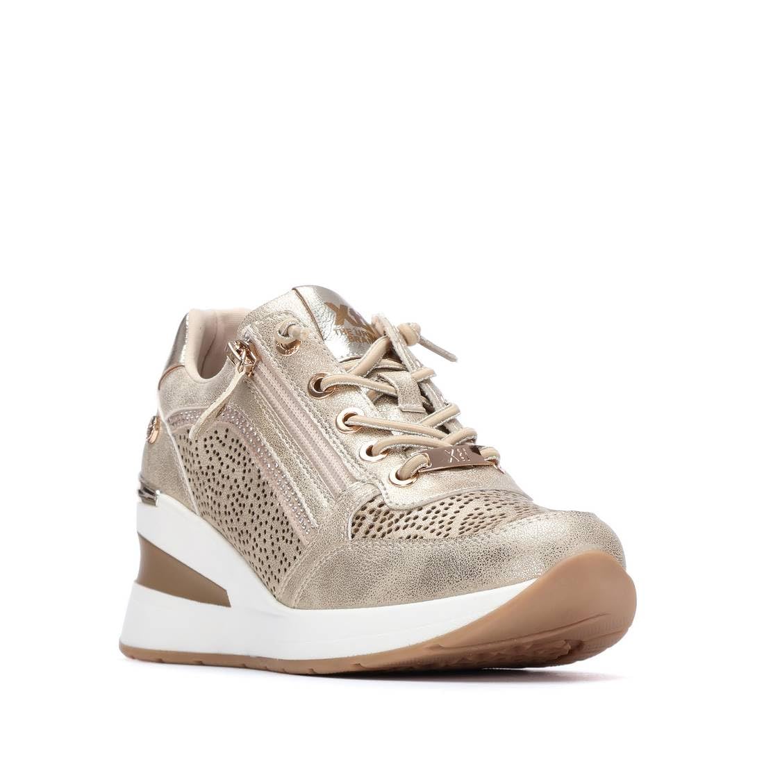 XTI - Sneakers Kobiety - Wygodne i wszechstronne obuwie – moda casualowa