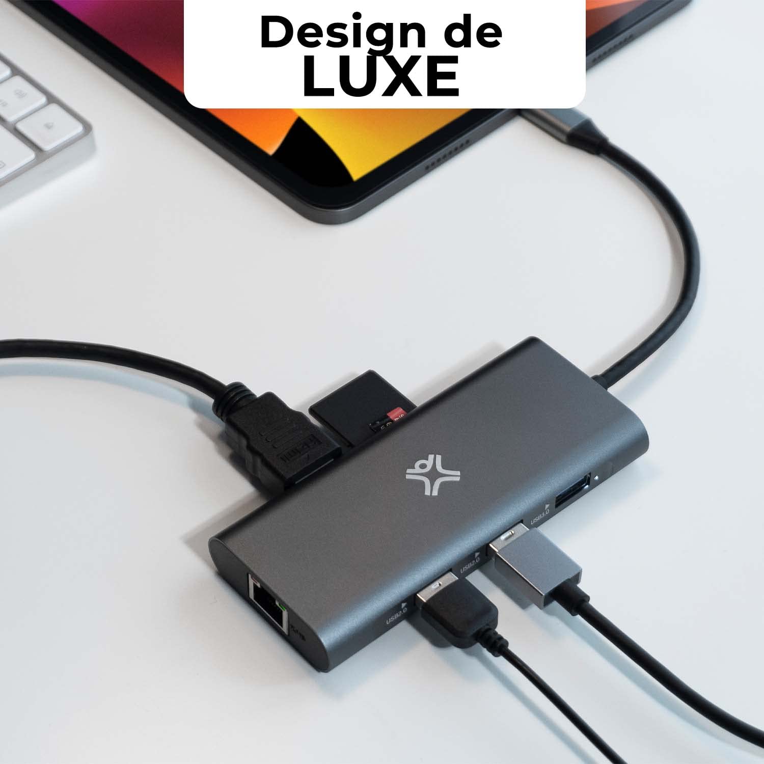 XTREMEMAC Hub USB-C â€“ 8 Ports â€“ USB-C PD, USB-A 3.0, HDMI 4K, SD/Micro, Ethernet RJ45 â€“ Silver