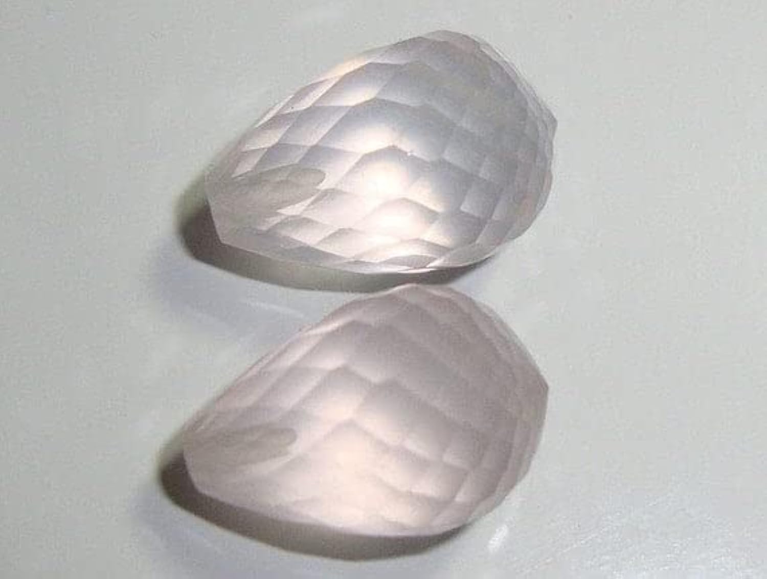 Quartz rose briolette AAAA pour création de bijoux uniques de haute qualité