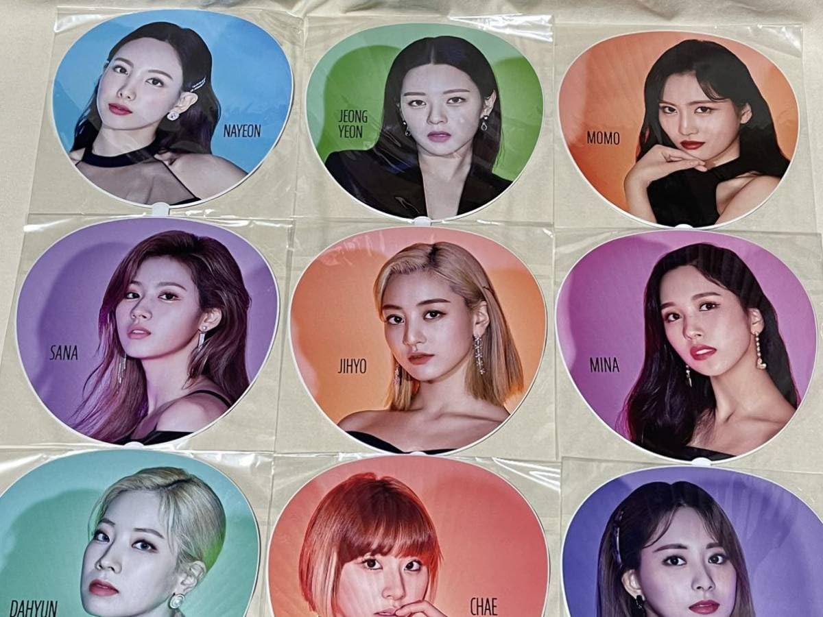 Amazon.co.jp: TWICE WORLD TOUR 2019 'TWICELIGHTS' IN JAPAN