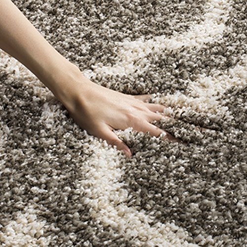 Image of 4x6 feet Soft Area Rug for Living Room and Bedroom, Modern Indoor Floor Carpet with Non-Slip Backing, Comfortable Decorative Home Decor Rug, Easy Clean & Durable- (Grey M III, Rectangular)
