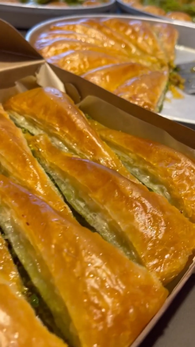 Famous Gaziantep Koçak Carrot Slice Baklava, Fresh Daily - View #4