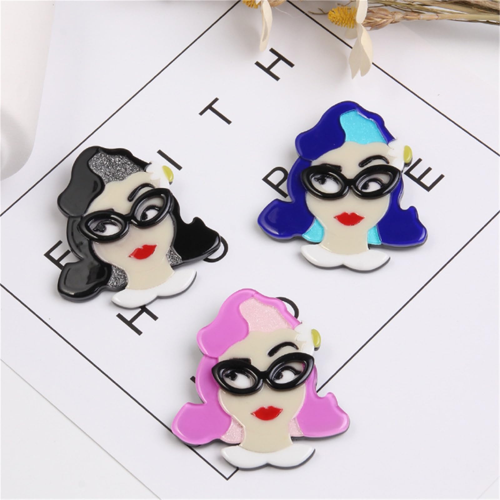 Core Blue - Broche acrílico de gama alta para mujer