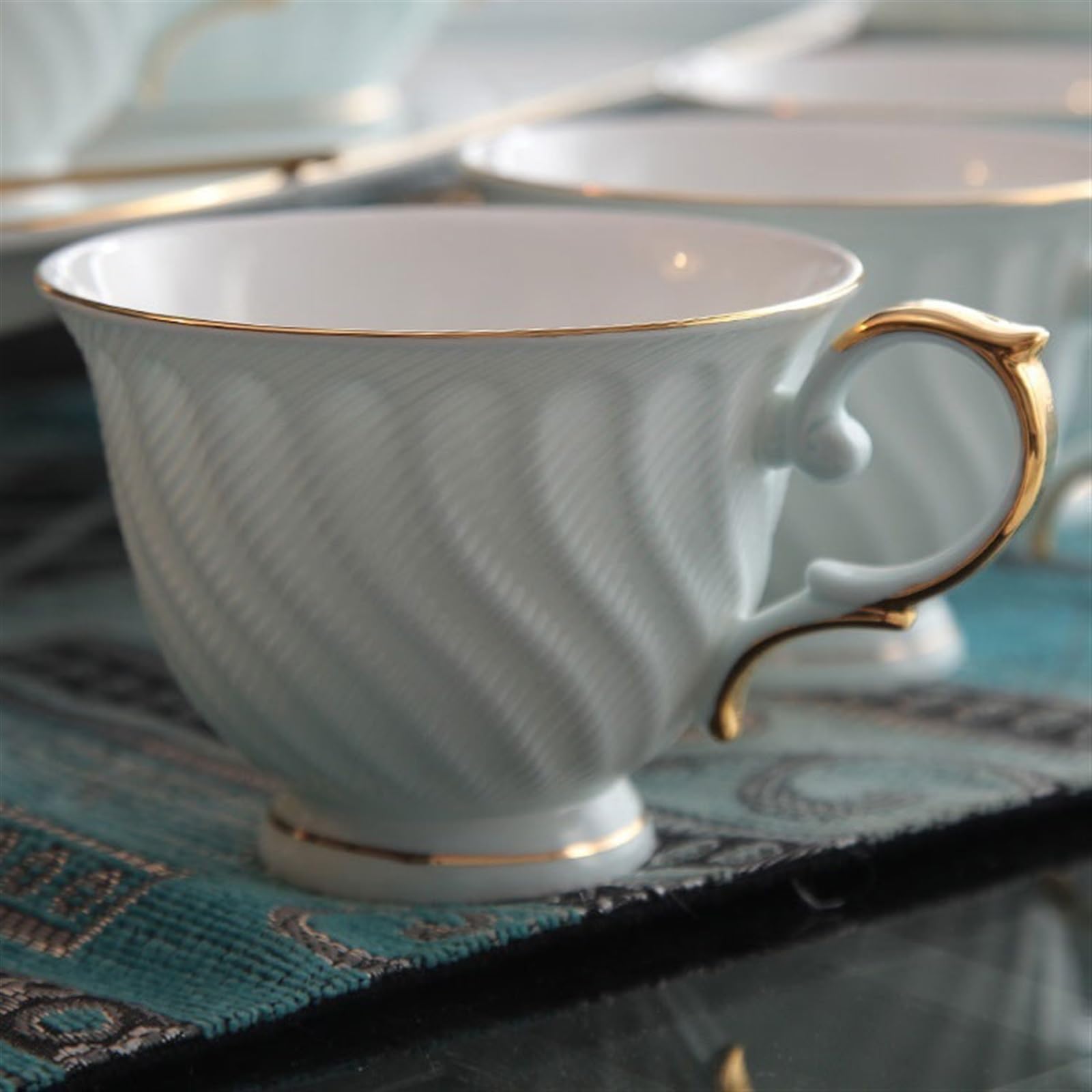 Taza de café Tazas y platillos de café con leche, bonitos franceses cerámica, exquisito juego té la tarde for el hogar Tazas de chocolate(Blue)