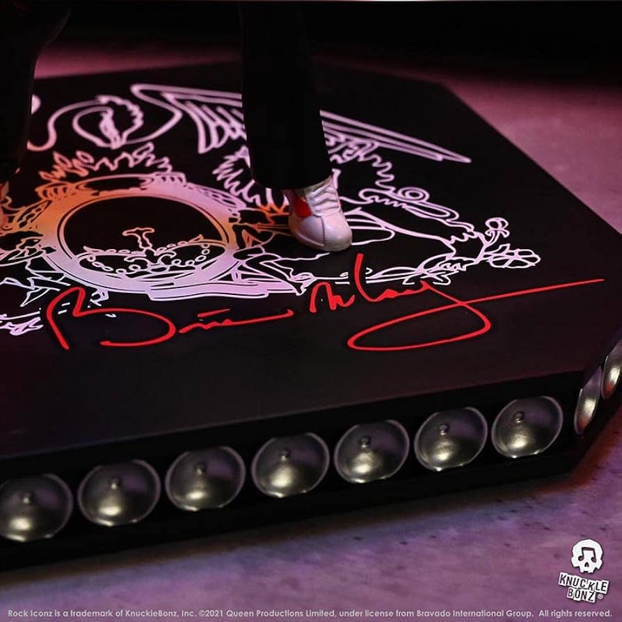 クイーン　3D vinyl フィギュア　ナックルボンズ　限定品 Amazon.com: Knucklebonz Queen Rock Iconz Statues 3D Vinyl