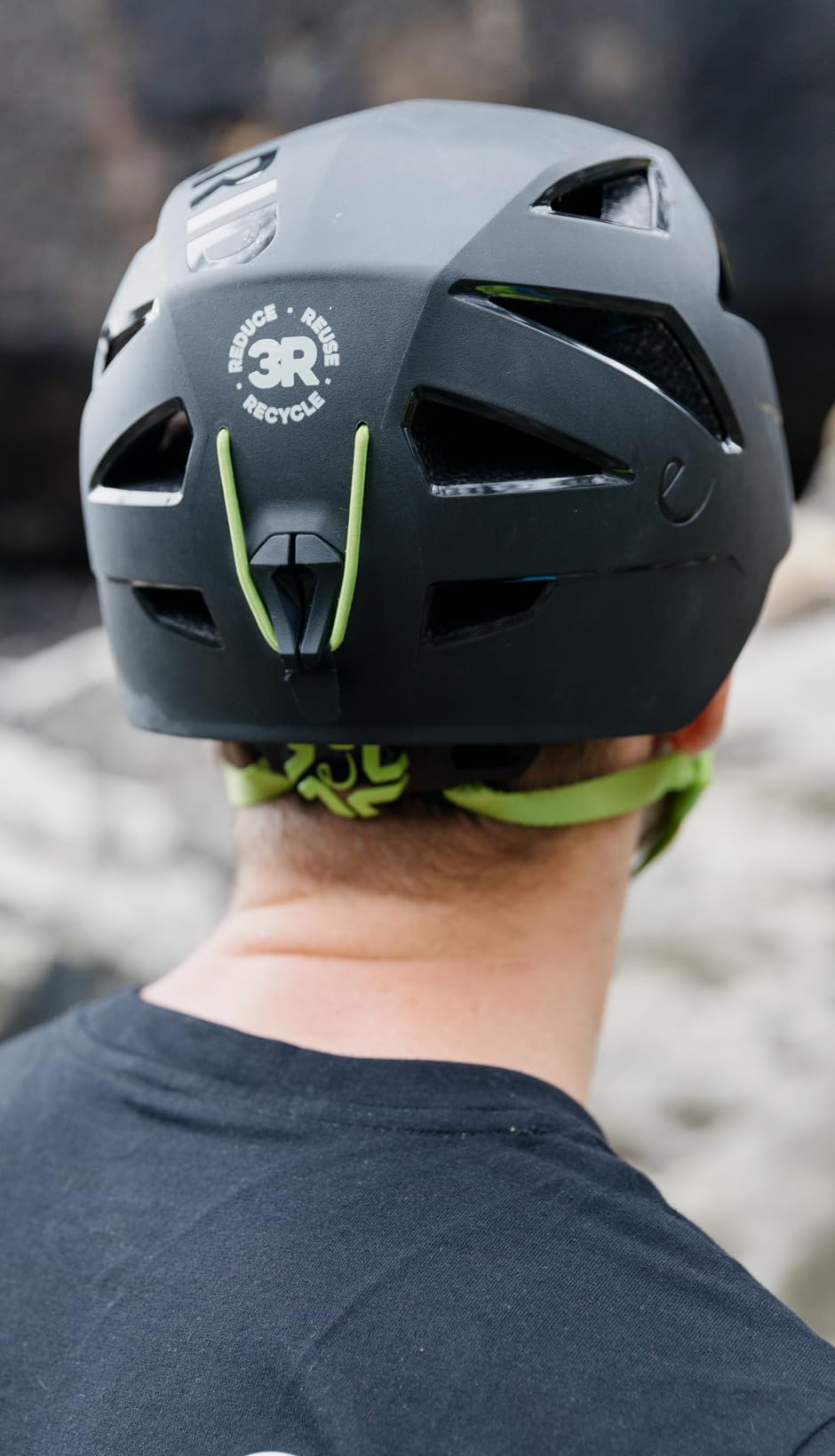 Edelrid Kask wspinaczkowy Zodiac 3R – rozmiar 55-61 cm (skorupa zewnętrzna z lin wspinaczkowych z recyklingu)
