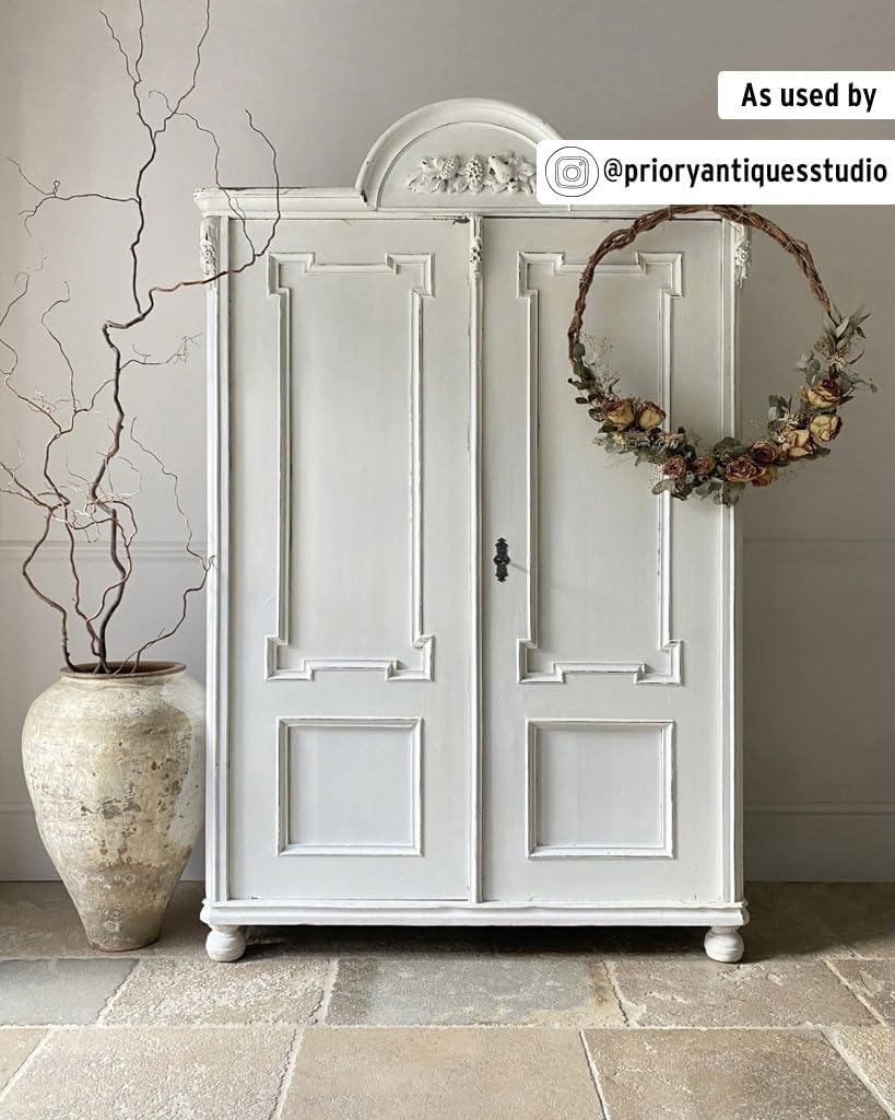 Annie Sloan Chalk Paint® (Old White, 1 Litre/33.8 Fl Oz) a unique decorative paint for furniture, cabinets and home décor with no sanding or priming