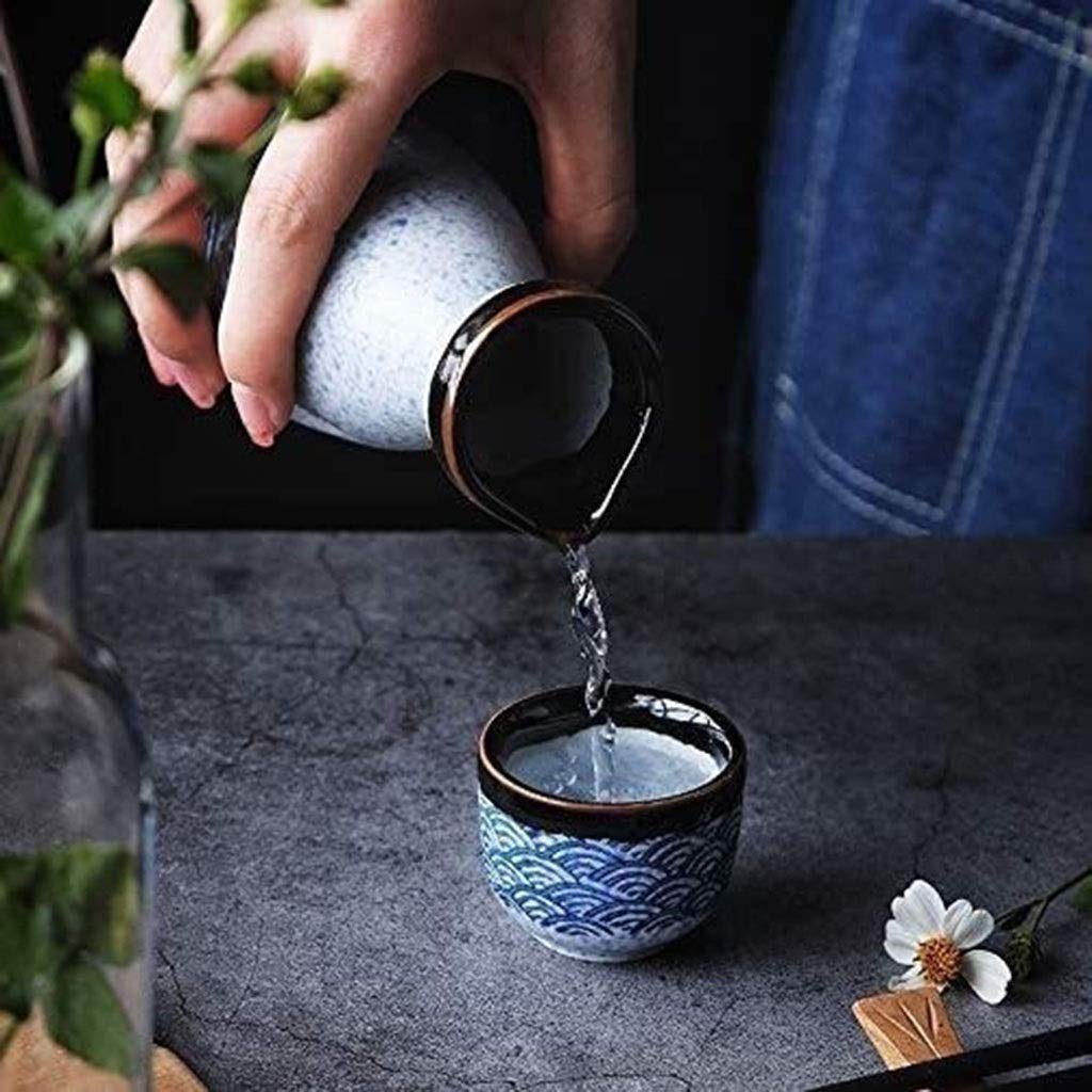 Service à saké japonais, ensemble de 5 tasses à saké, tasses en céramique au design de texture ondulée pittoresque, verres à vin artisanaux, pour froid/chaud/shochu/thé, meilleur cadeau pour la famil