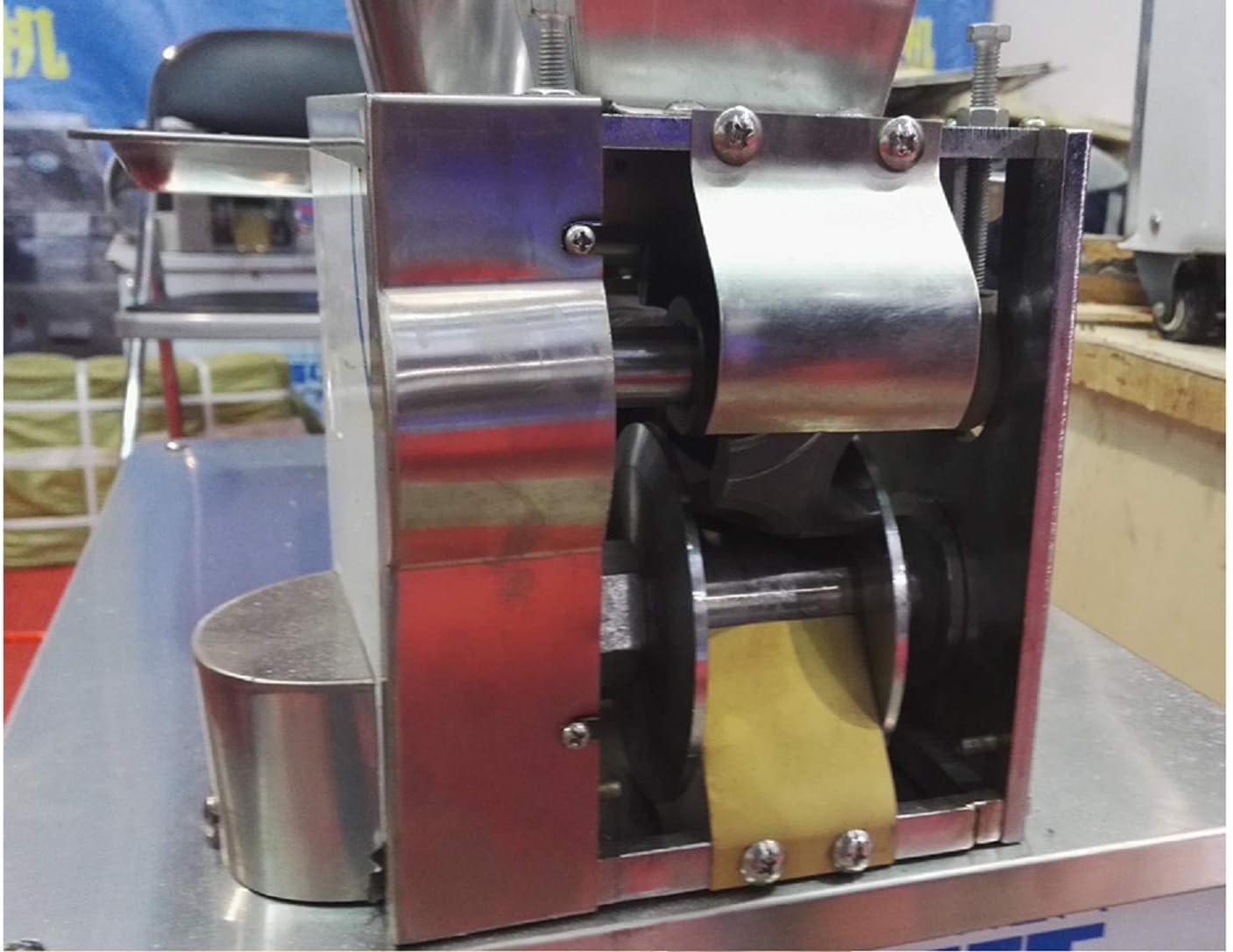 T. X. Dumpling machine 4800pcs/h automatic Dumpling maker Stainless steel empanada maker Samosa/Spring rolls/Pierogi/Ravioli/momo machine with 1 mold (110V/60HZ, samosa maker)