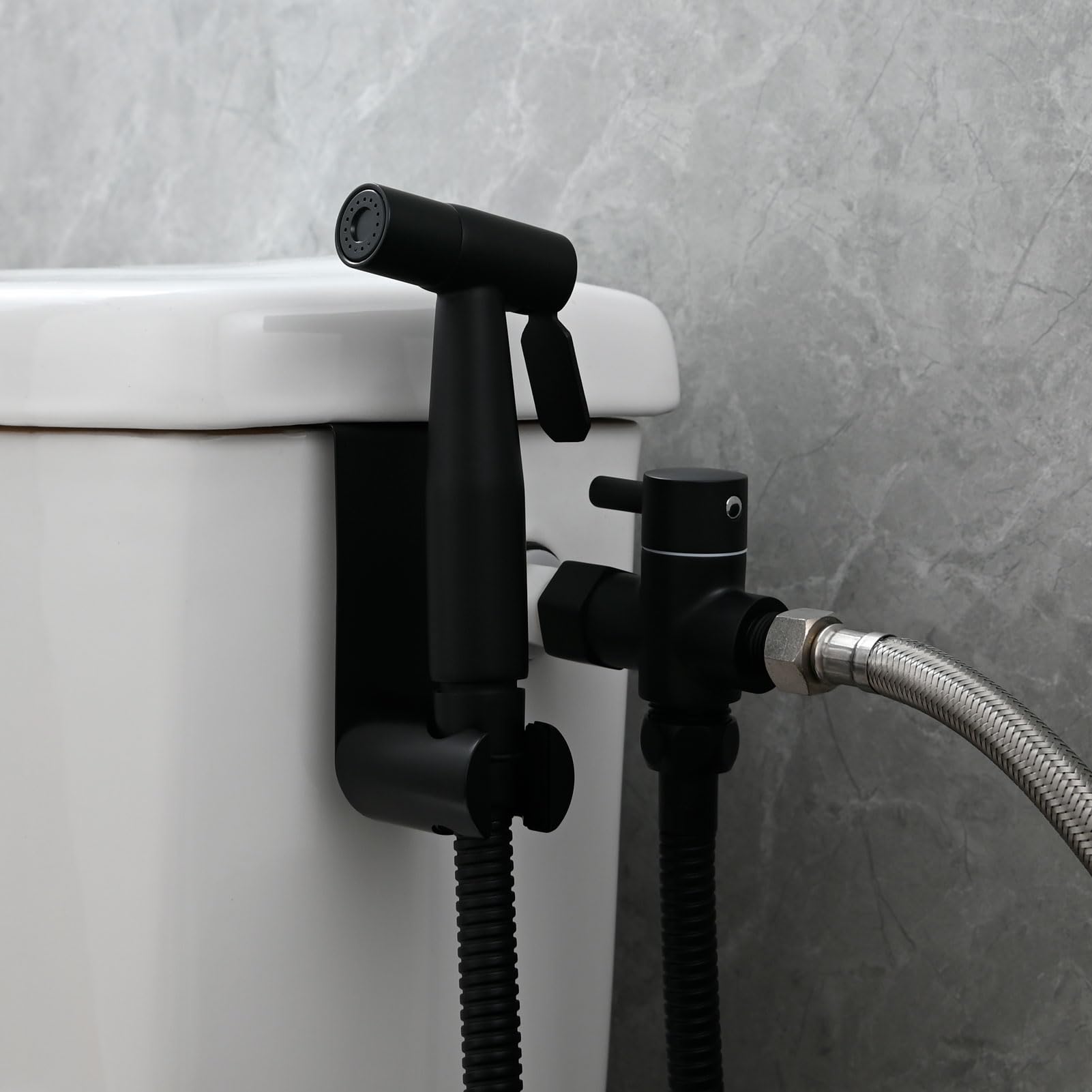 Tecmolog Douchette à Main Bidet Acier Inox Kit Douchette WC avec Vanne WC 3 Voies 3/8"-12/17 et Tuyau de Douche 1.2m, Idéal pour WC Suspend Noir, WS024CF2