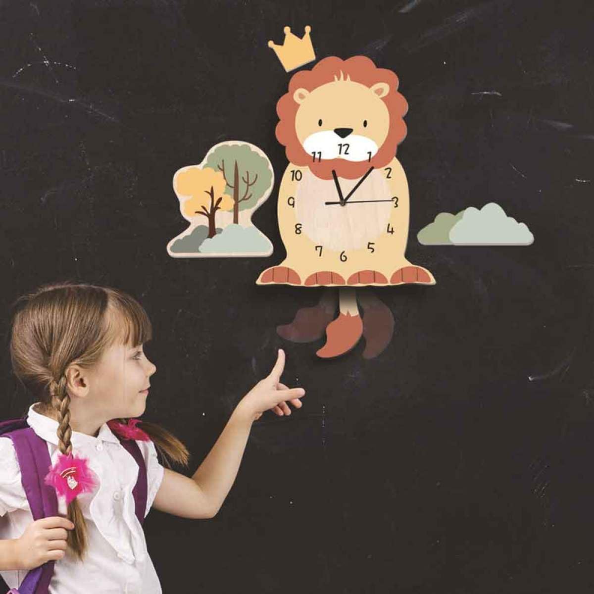 Lurrose Kinderzimmer Wanduhr mit Löwenmotiv Kreative Holz PVC Uhr Dekorative Wandzeitanzeige für Kindergarten und Lernumgebung Einfache Befestigung
