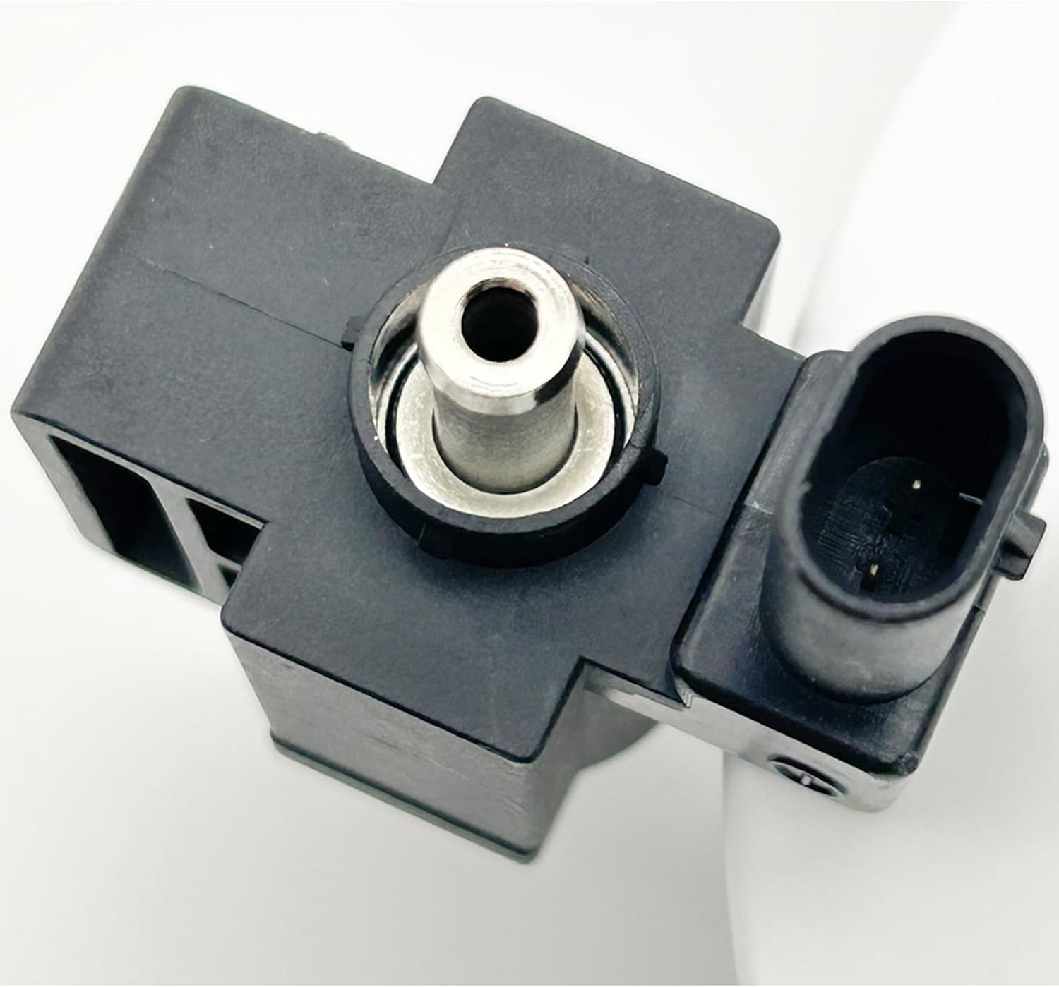 Turbocharger Boost Solenoid Valve， CJ5Z-9K378-B Replacement for Fo-rd Fie-sta Esc-ape Fus-ion Tra-nsit Con-nect Van 1.6L 2013-2016