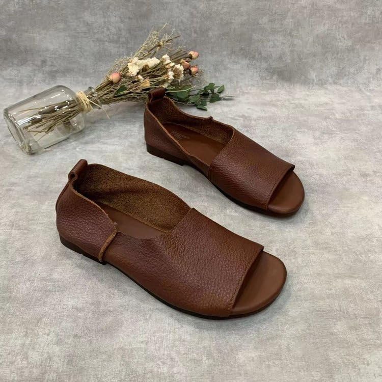 Women's sandals - Casual summer flat shoes. Comfortable open design with ankle straps, suitable for travel, outdoor use or daily wear.3