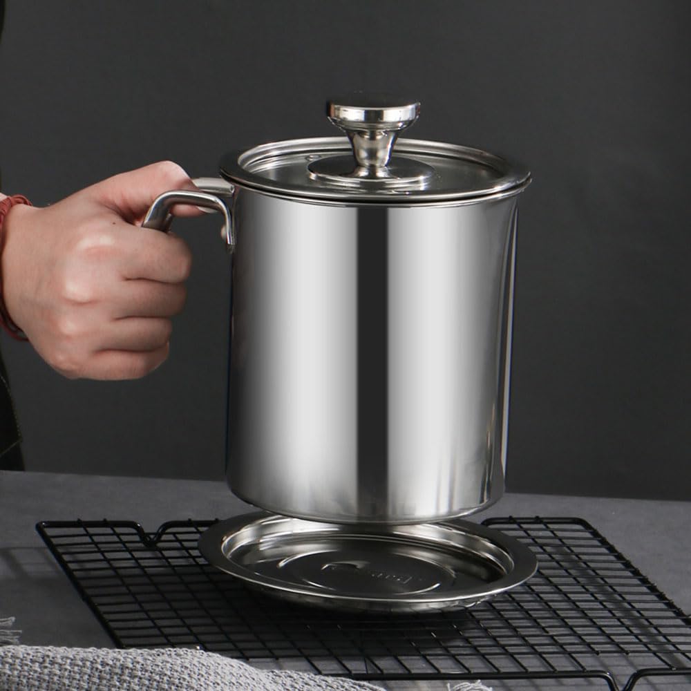 Contenitore per filtro dell'olio in acciaio inossidabile con filtro a rete, dispenser per olio d'oliva, contenitore multiuso per salsa di soia, aceto, manico per versare facilmente il vino (1,8 l,