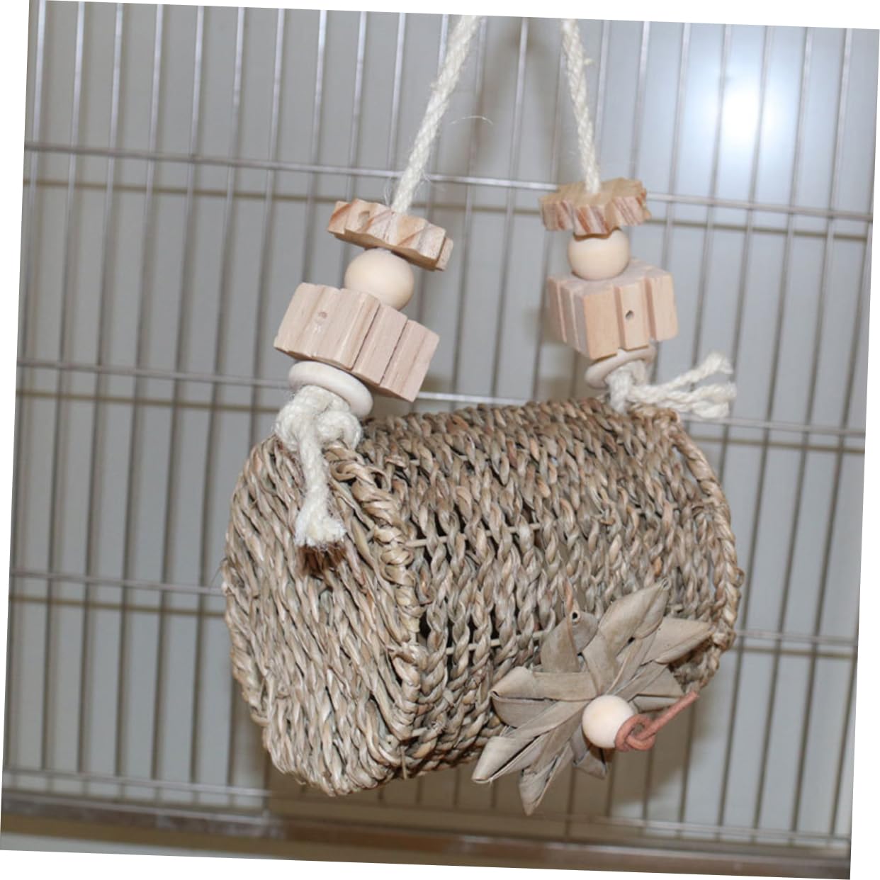 Toddmomy Hanging Bird Nest Hammock for Parrots Breathable Bird Bed Durable Comfortable Cage Accessory for Parakeets Macaws Cockatoos Lovebirds Finches