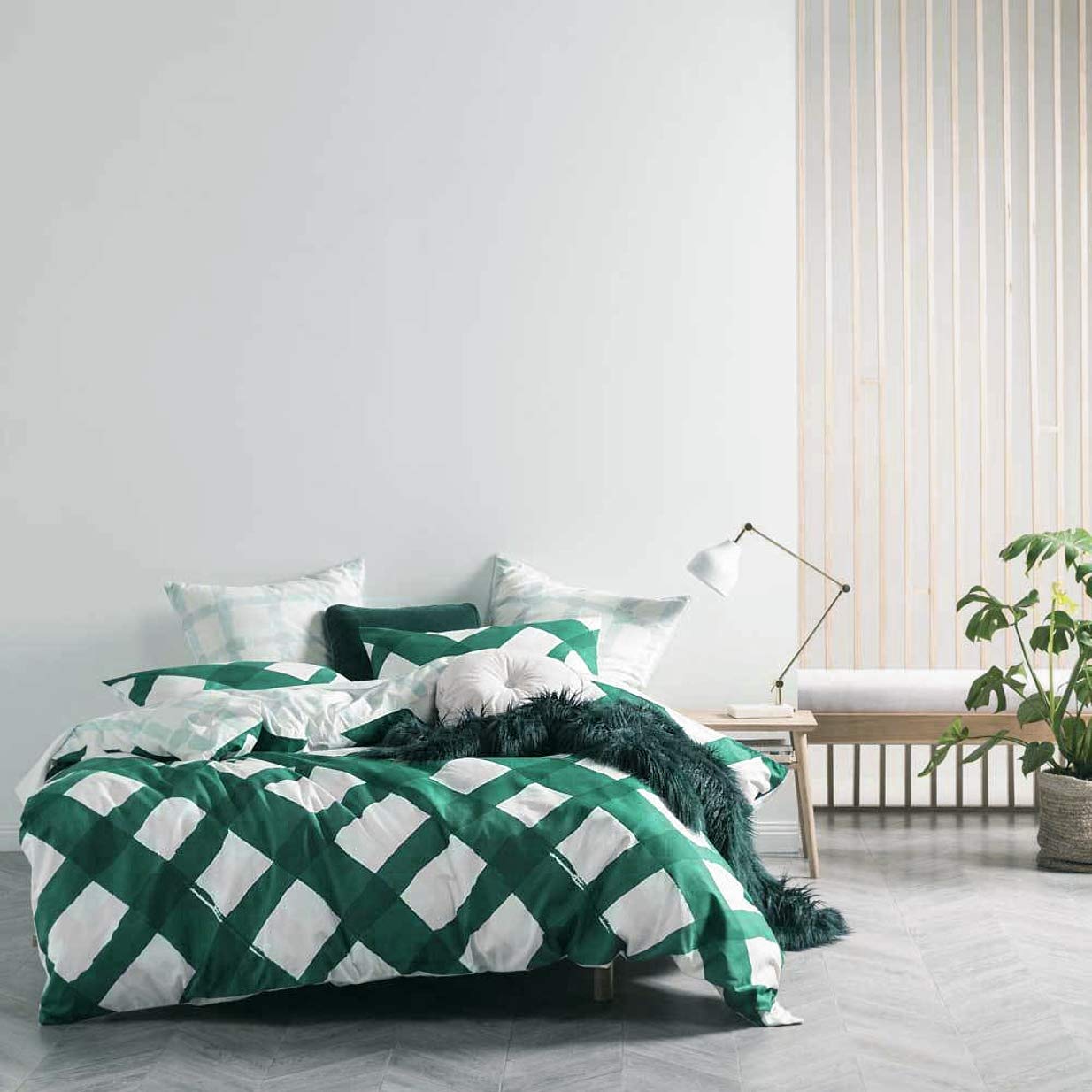 Cynthia Rowley Lush Plush Mongolian Lamb Wool Faux Fur Throw Blanket