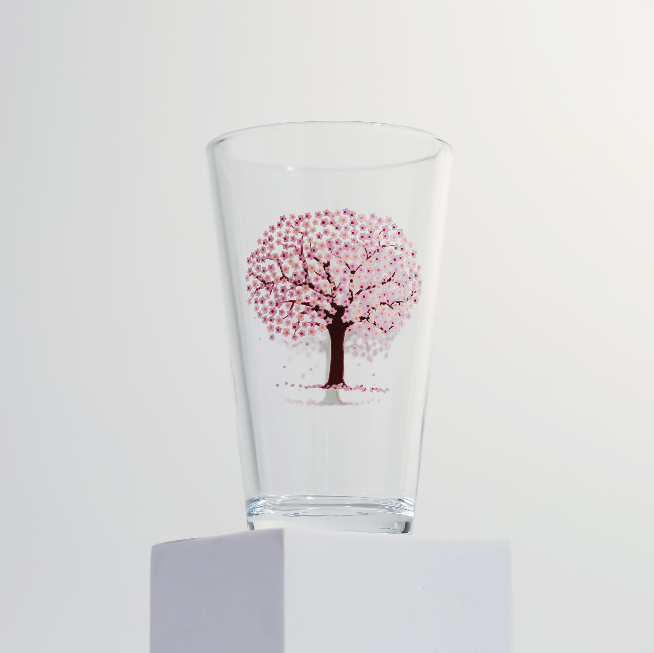 APROFAMILY Emotional Korean Beer Glass Cup with Changing Cherry Blossom Color Soju, Whiskey, tequila, sake, and other alcoholic beverages are available (BEER)
